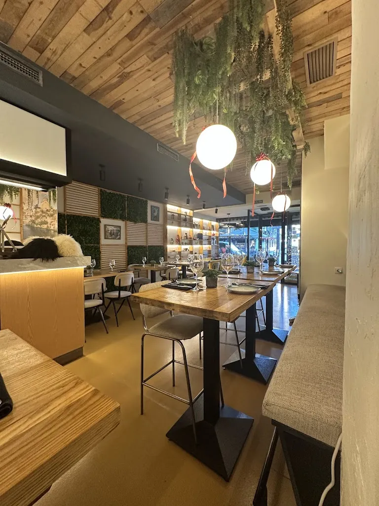 Emre Ç._Tiflis 🇬🇪 Restaurante georgiano Madrid_Bernardos_review