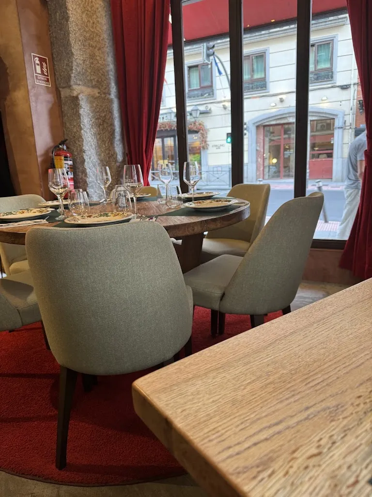 DNK_Kinza_Bernardos_review