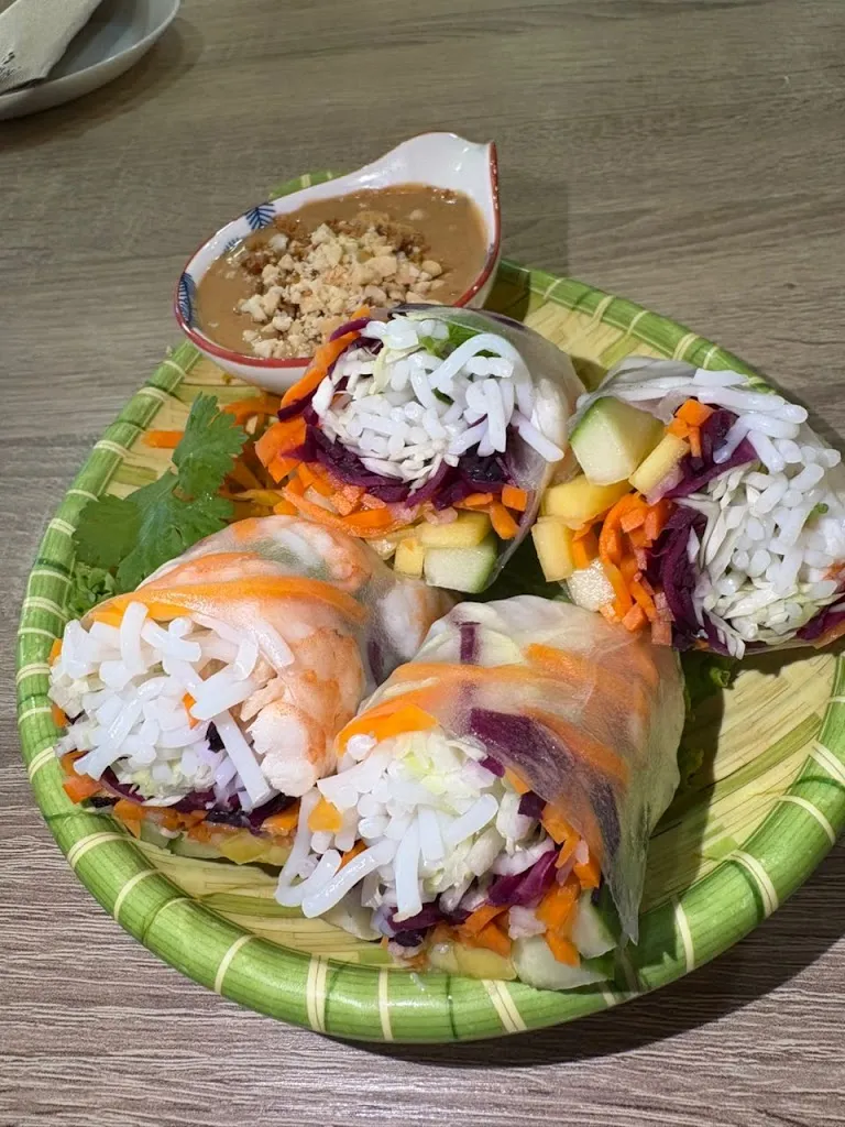 Isabel L_BE BANH MI - ES VIETNAM_Bernardos_review