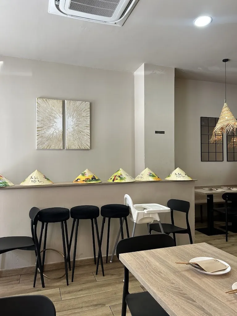 BE BANH MI - ES VIETNAM_Bernardos_slider_image_3