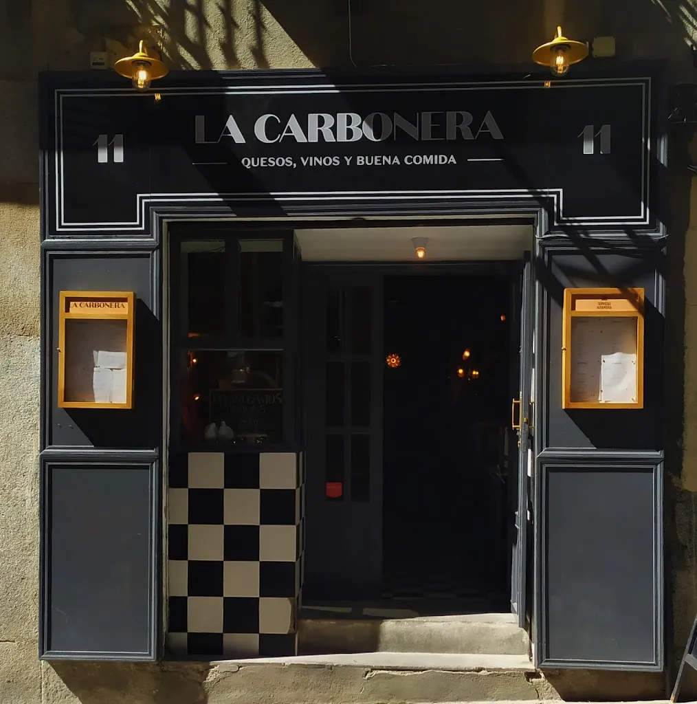 LA CARBONERA - QUESOS, VINOS Y BUENA COMIDA restaurant in Bernardos