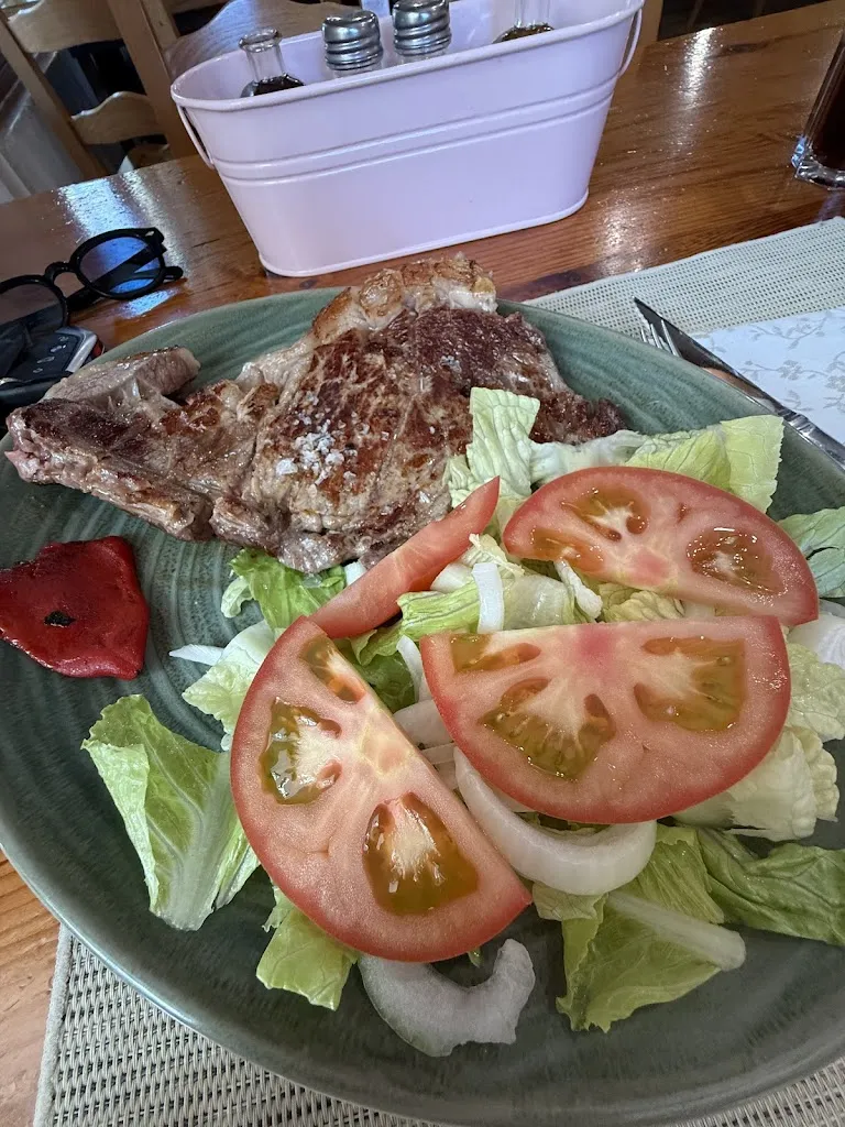 Gonzalo M_Restaurante Área de Boceguillas_Boceguillas_review