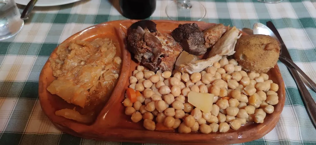 Menu_Bar-restaurante El Rincón Del Tuerto Pirón_Cabañas de Polendos_image_5