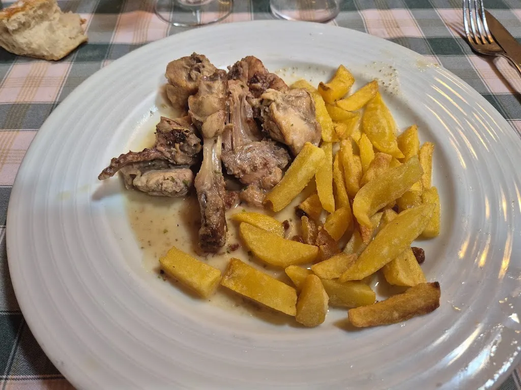 PABLO POBLACION_Bar-restaurante El Rincón Del Tuerto Pirón_Cabañas de Polendos_review