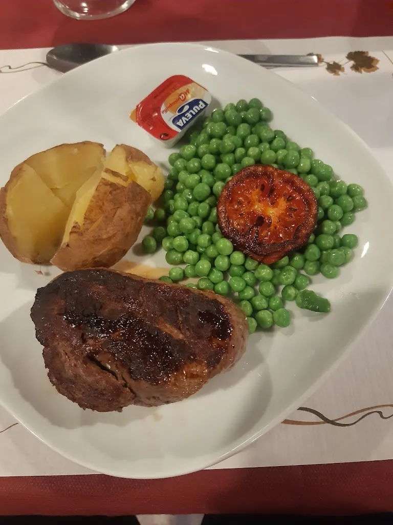 philip winter_Charlotte's Bar & Restaurant_Albox_review