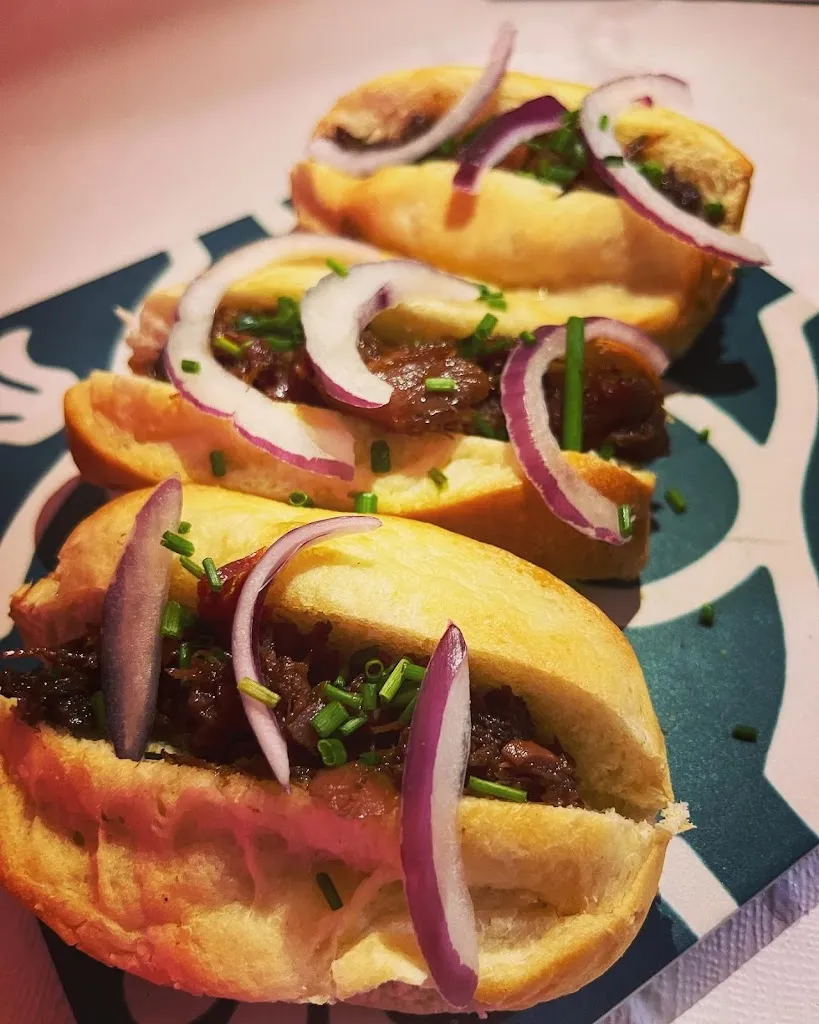 Carlos Hipólito Gutiérrez_Bar Es Top _Cantalejo_review