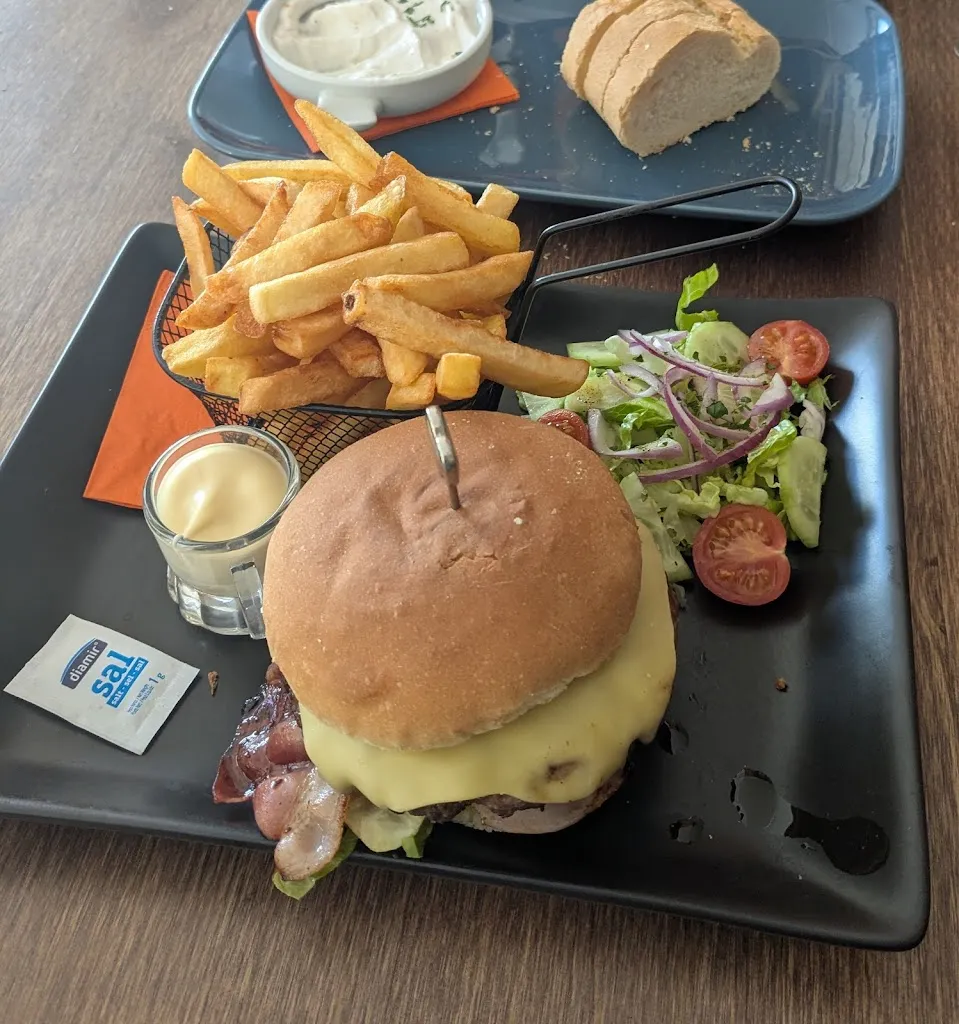 P S_Bar Mucho Más_Albox_review