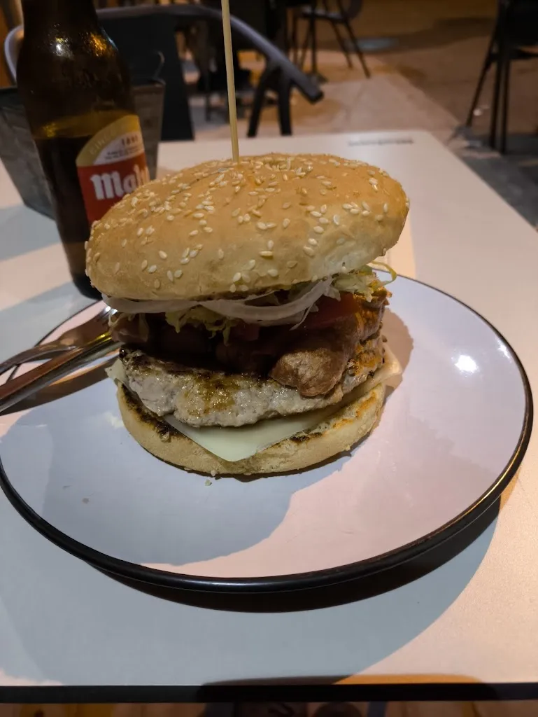 Café Expresso Burger_Cantalejo_slider_image_2