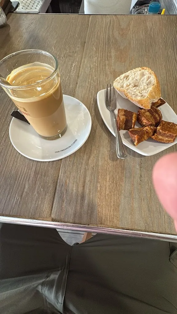 Borja Sanz Quiza_Bar-Cafe Cantalejo_Cantalejo_recensione