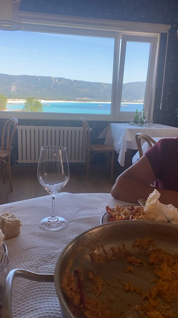 Fernando Yañez_Fontevella_Carnota_review