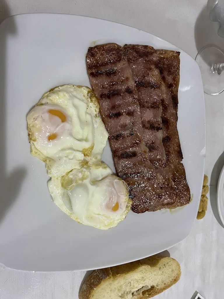 David Murphy_Mesón de Irene_Albox_avis