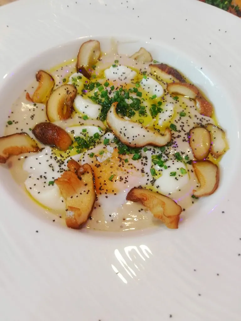 Adriana ARRANZ VICENTE_Meditt 23 l Restaurante Getafe_Bercial_review