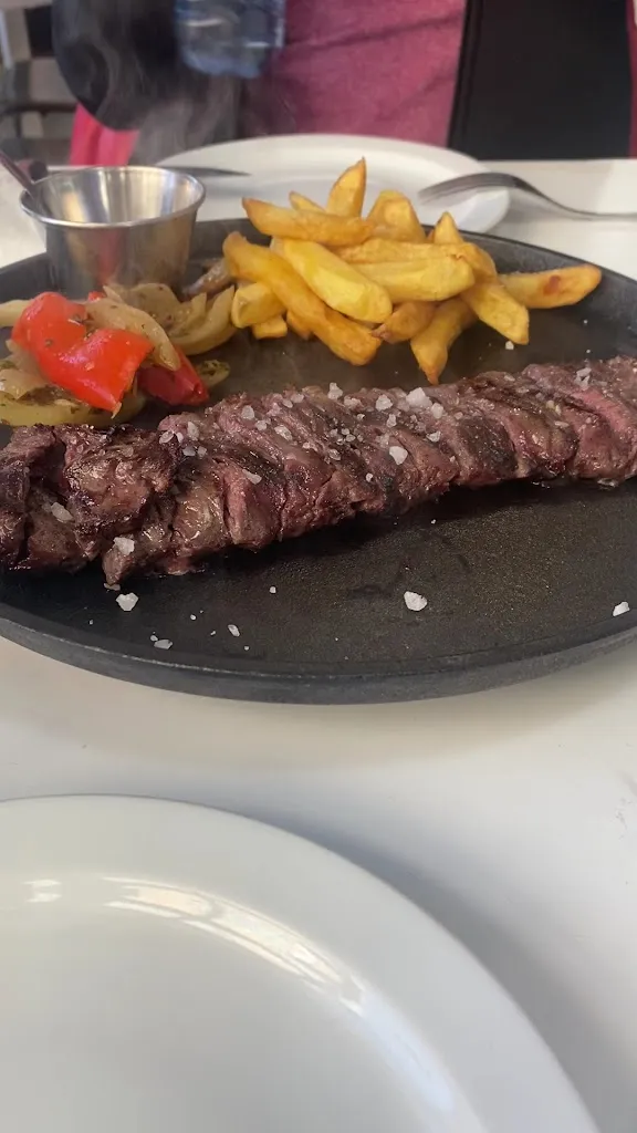 Restaurante De Boca En Boca_Bercial_slider_image_2