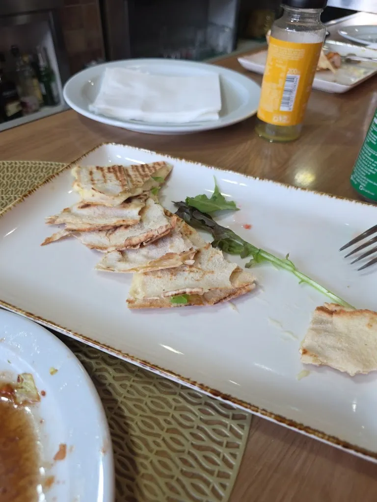 Nawshad Junaideen_Restaurante El Libanés_Bercial_review