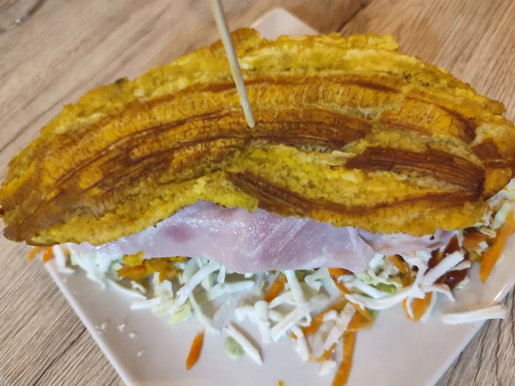 Menu_Bar restaurante El Venezolano_Bercial_image_2