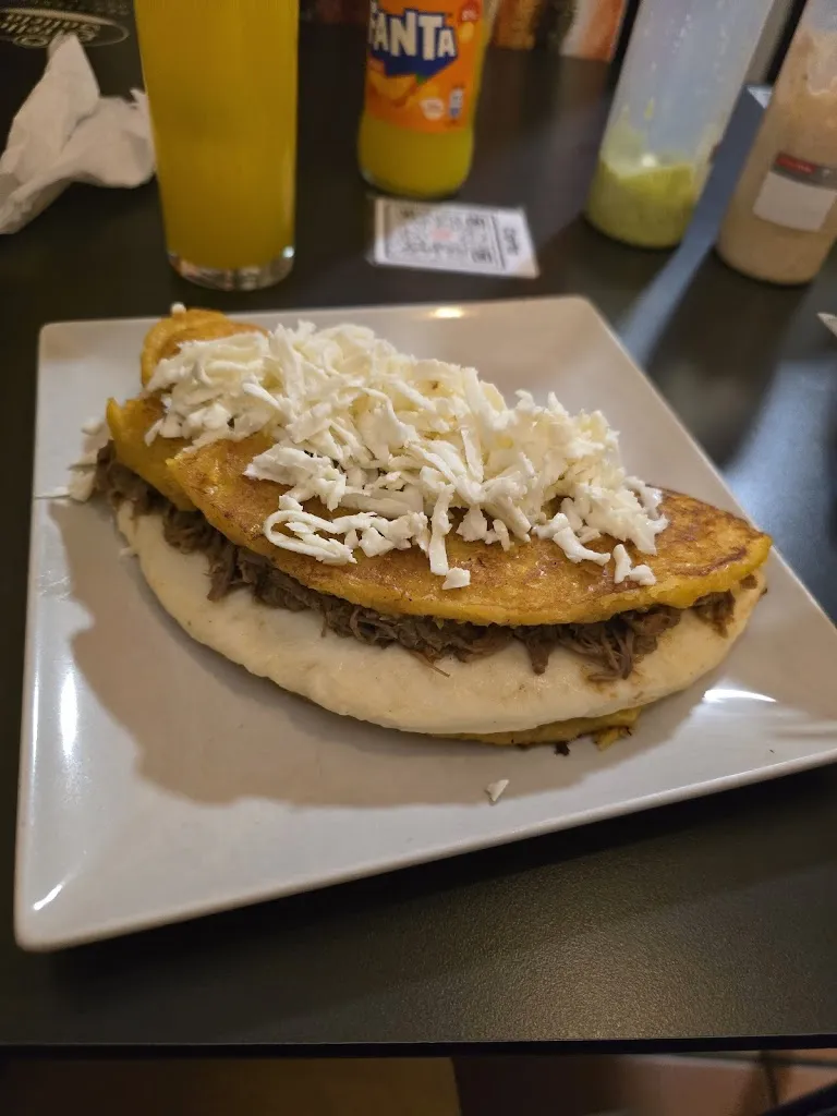 Menu_Bar restaurante El Venezolano_Bercial_image_5