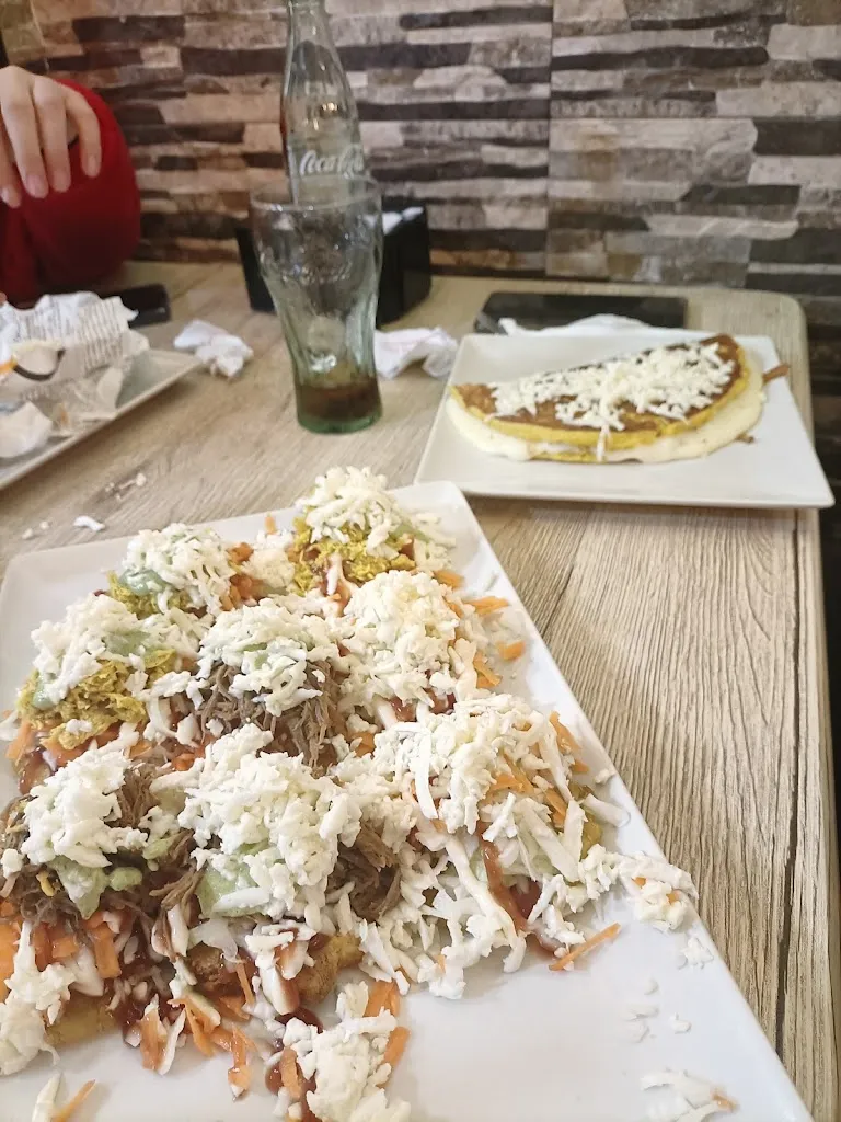 Menu_Bar restaurante El Venezolano_Bercial_image_8