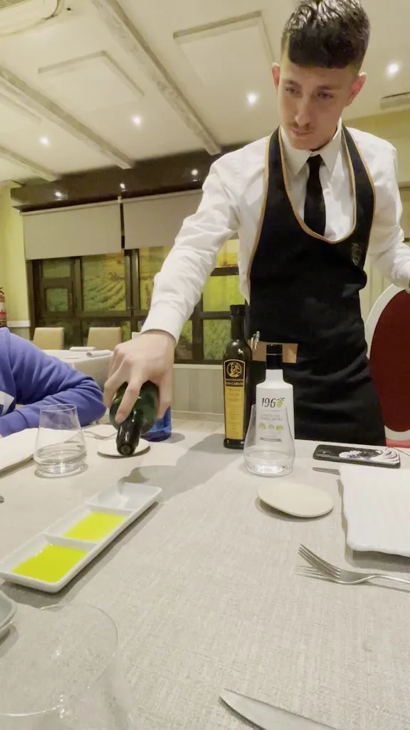 Linda Cheng_Restaurante La Trasiega_Bercial_review