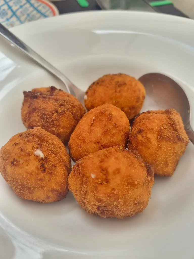 María Figue_Gastrotaberna Cachito's_Bercial_review