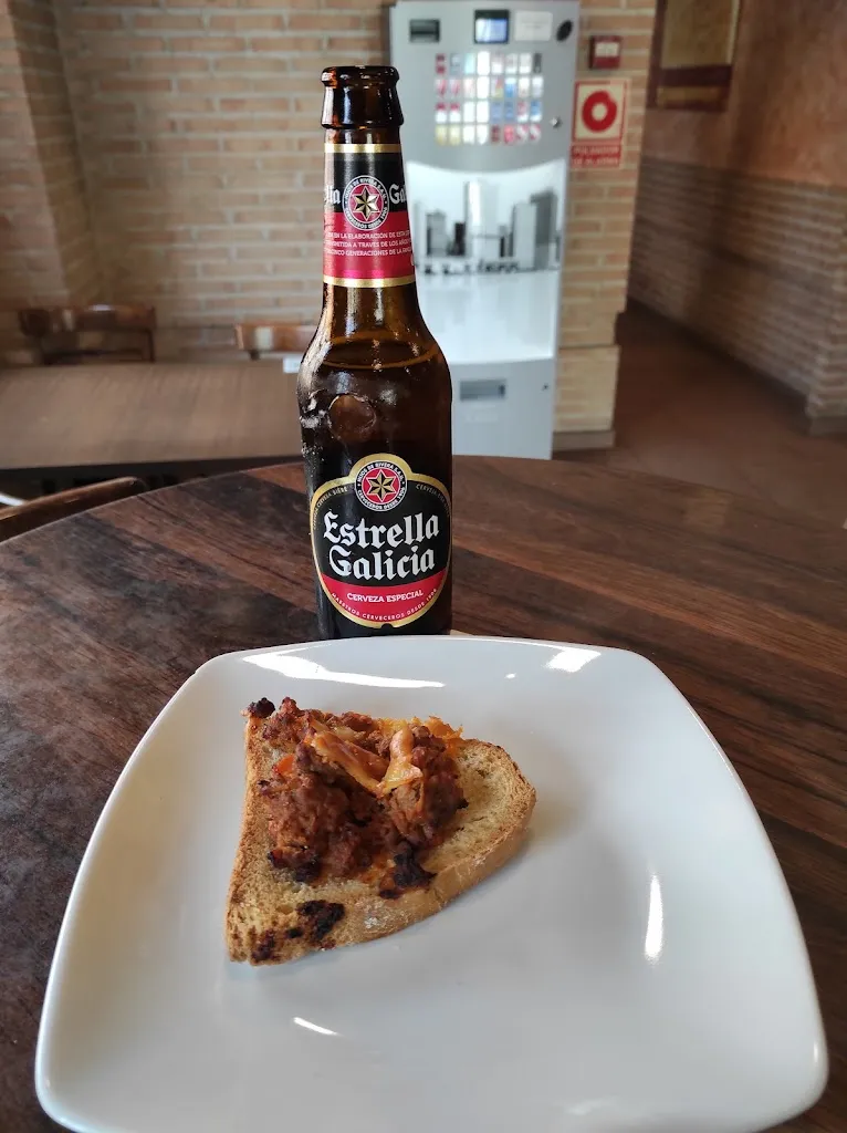 Cervecería Alba Torreznos Comuniones y Bautizos_Bercial_slider_image_2