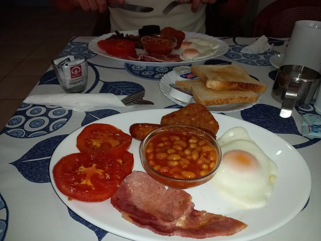 Joanna Muirhead_Bar Lepanto_Albox_review