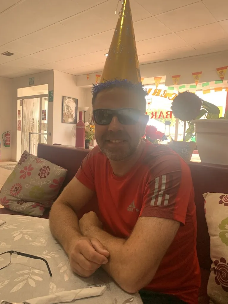 Ursula Nagle_Bar Lepanto_Albox_review