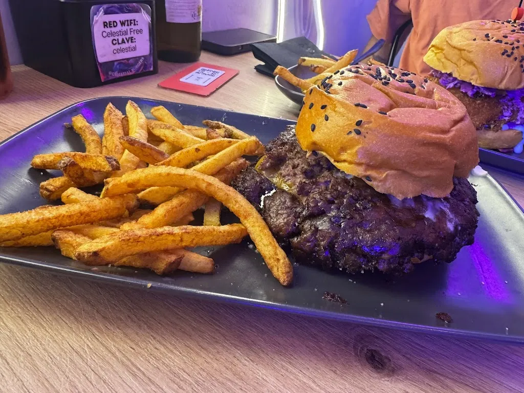 Celestial Urban Burgers_Bercial_slider_image_3