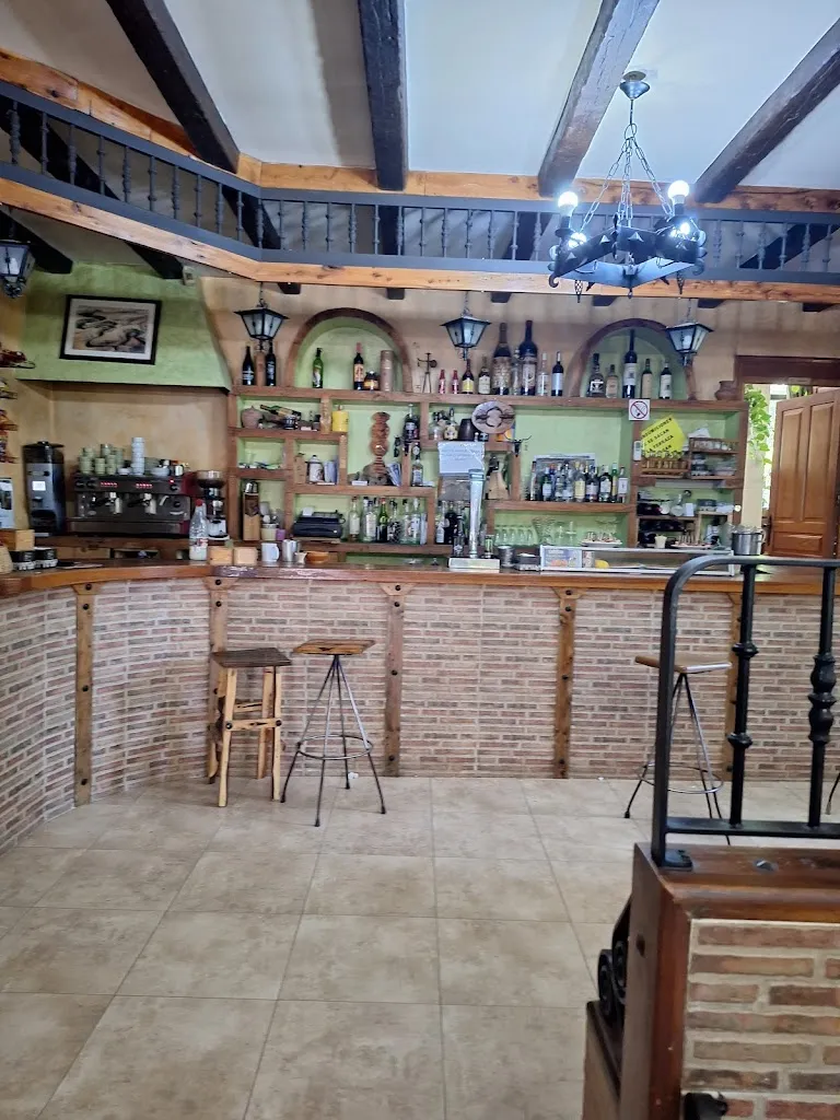 El Rincon De Las Hoces_Carrascal del Río_slider_image_3