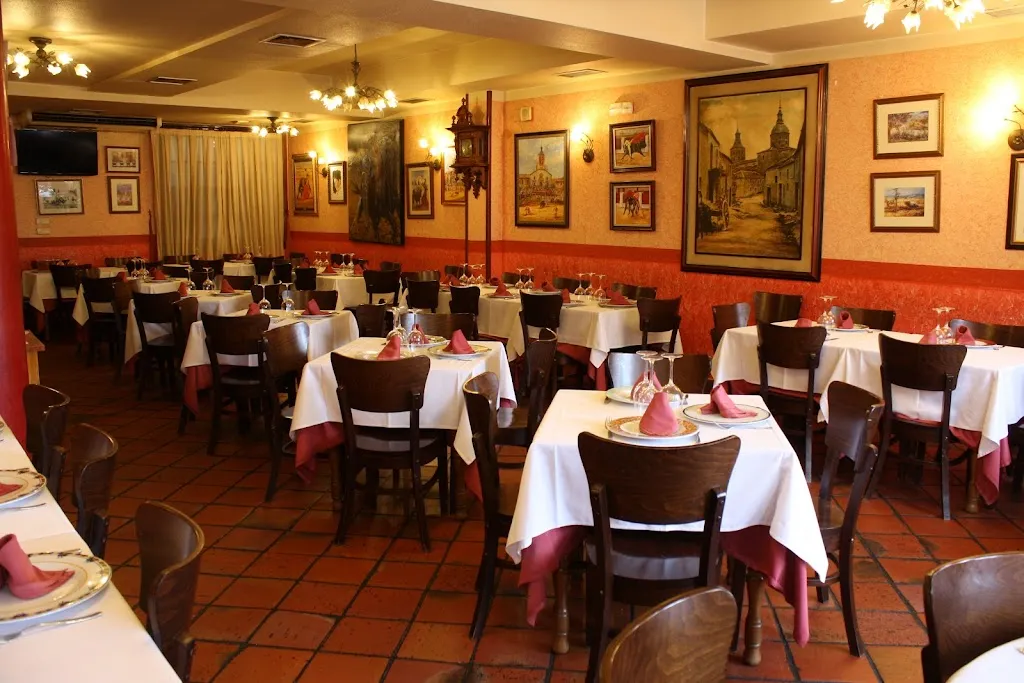 Restaurante los Mellizos restaurant in Carbonero el Mayor