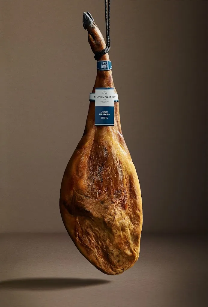Monte Nevado , jamones segovia_Carbonero el Mayor_slider_image_3