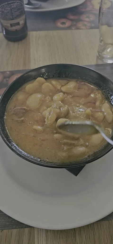 Área de Servicio El Soto. Restaurante y Alojamiento_Castillejo de Mesleón_slider_image_2