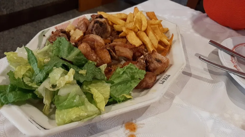 Menu_Restaurante Los Arcos_Castillejo de Mesleón_image_4