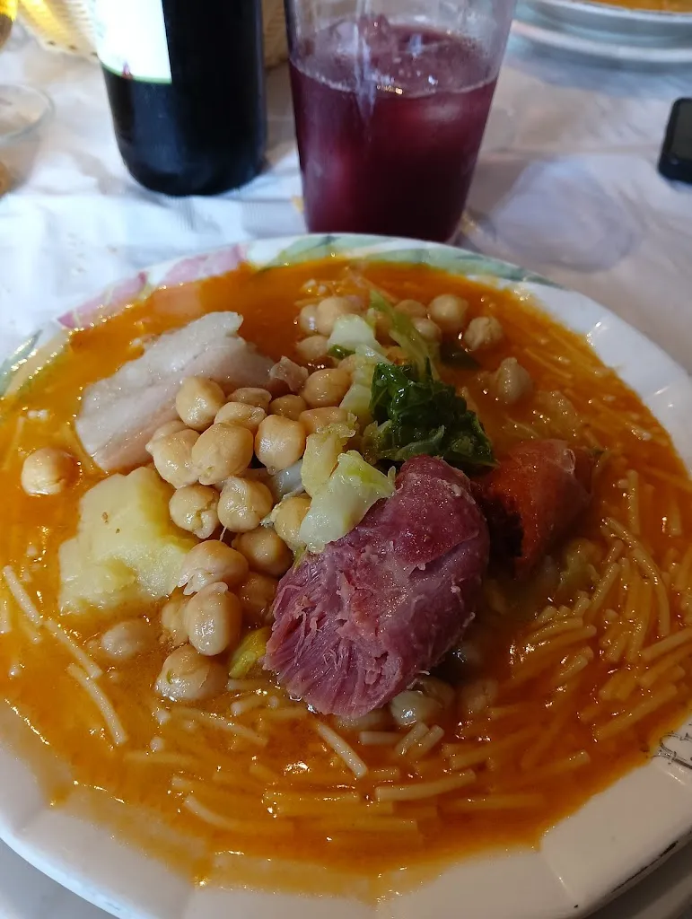 Verónica_Restaurante Los Arcos_Castillejo de Mesleón_review