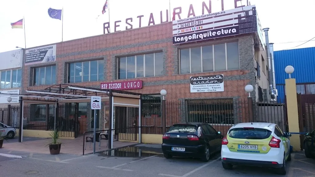 El Longo_Albox_slider_image_1