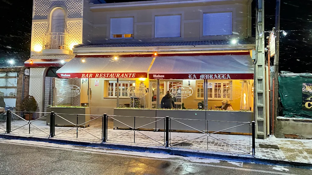 Bar-Restaurante la Muralla_Coca_slider_image_1