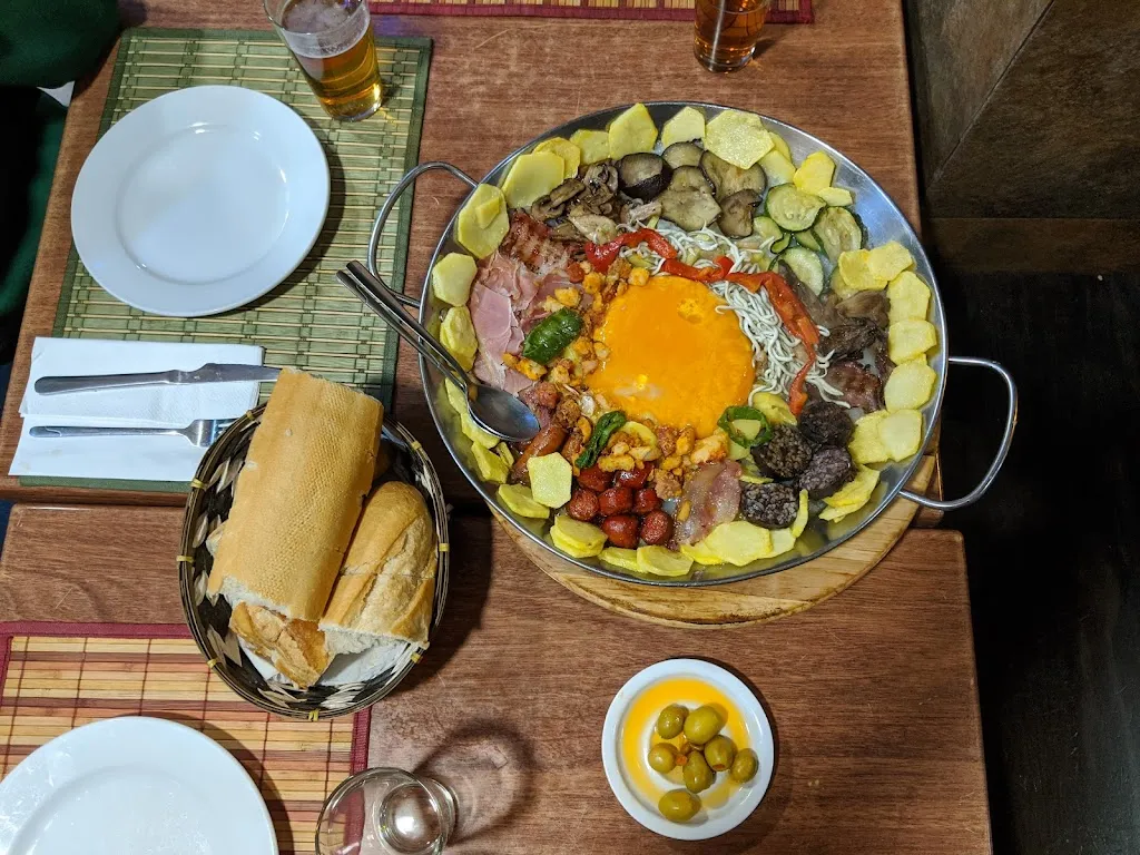 Menu_Bar restaurante Macarena.huevos de avestruz_Codorniz_image_5