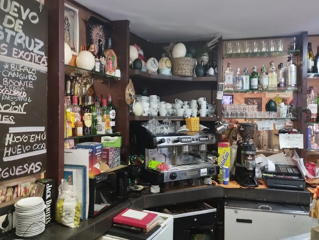 Bar restaurante Macarena.huevos de avestruz restaurant in Codorniz