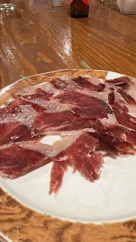 Álvaro González del Castillo Barrachina_Asador David Sl_Condado de Castilnovo_review