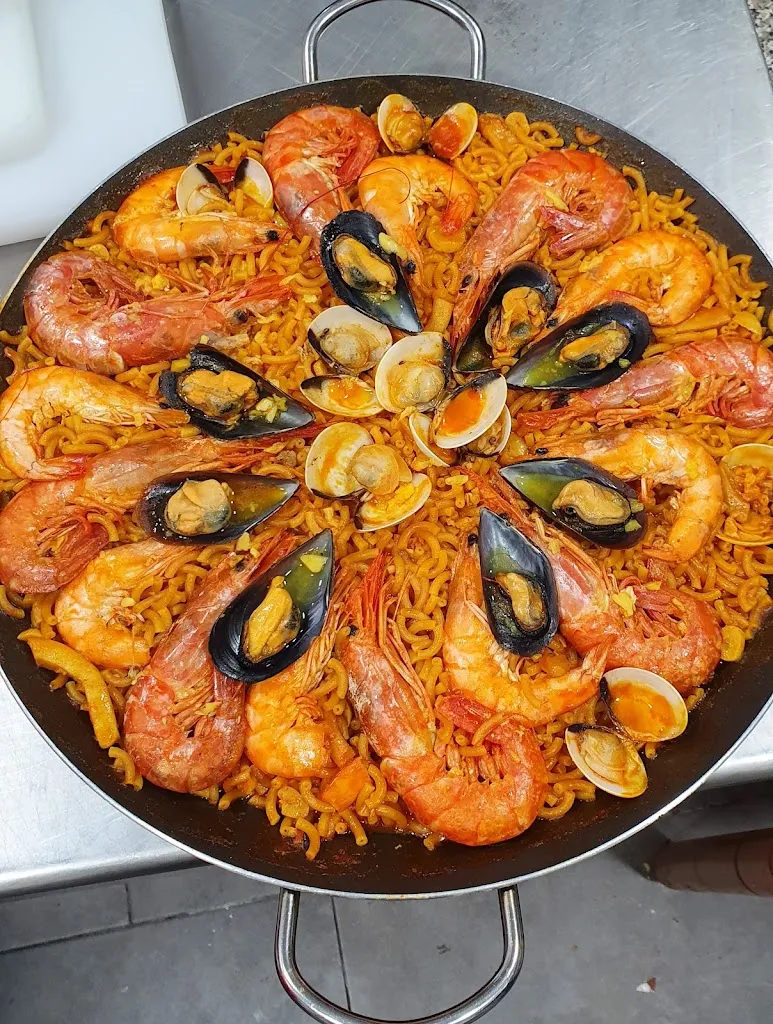 Bar-Restaurante Misión Rescate_Cuevas de Provanco_slider_image_3