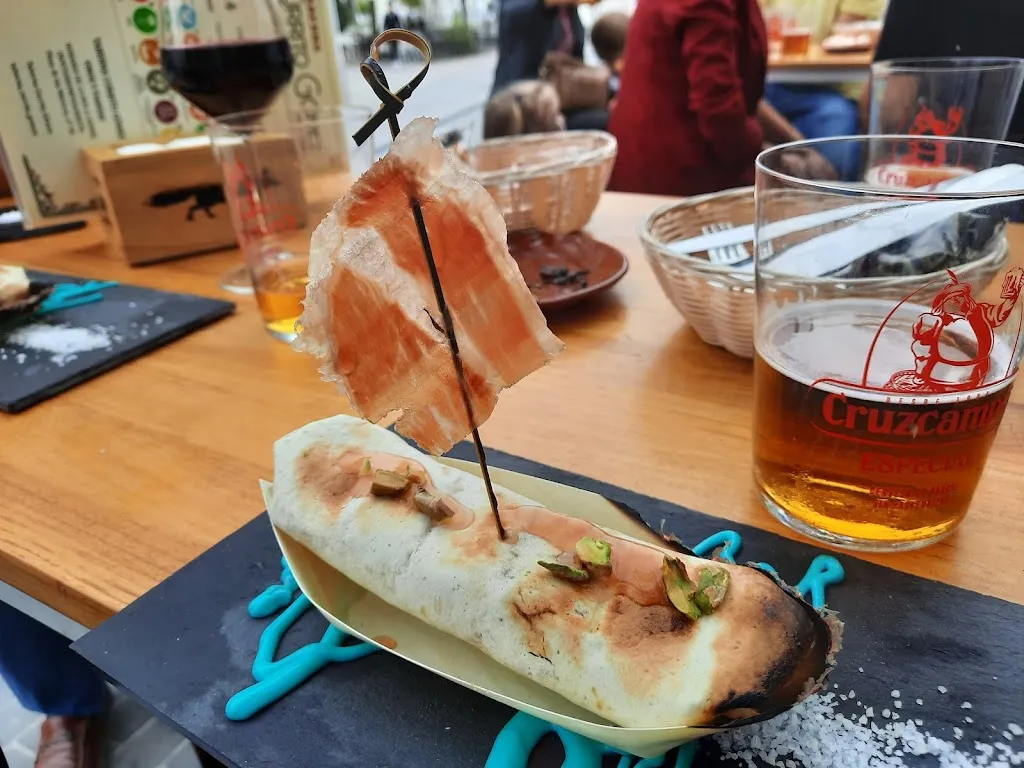 Menu_Bar Currito Gómez_Escarabajosa de Cabezas_image_8