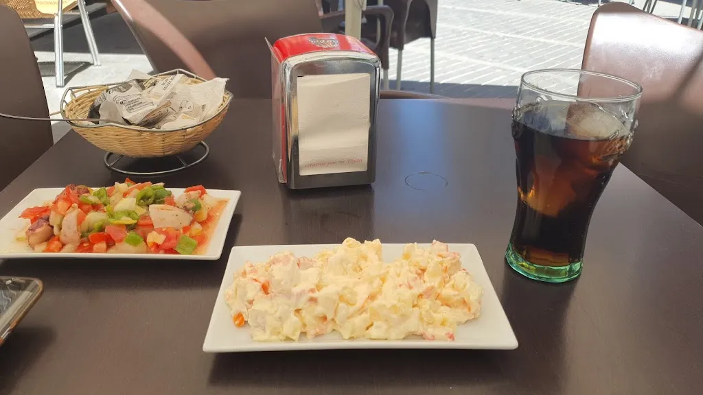 Pilar Sanchez_Sonora's Bar_Escarabajosa de Cabezas_review