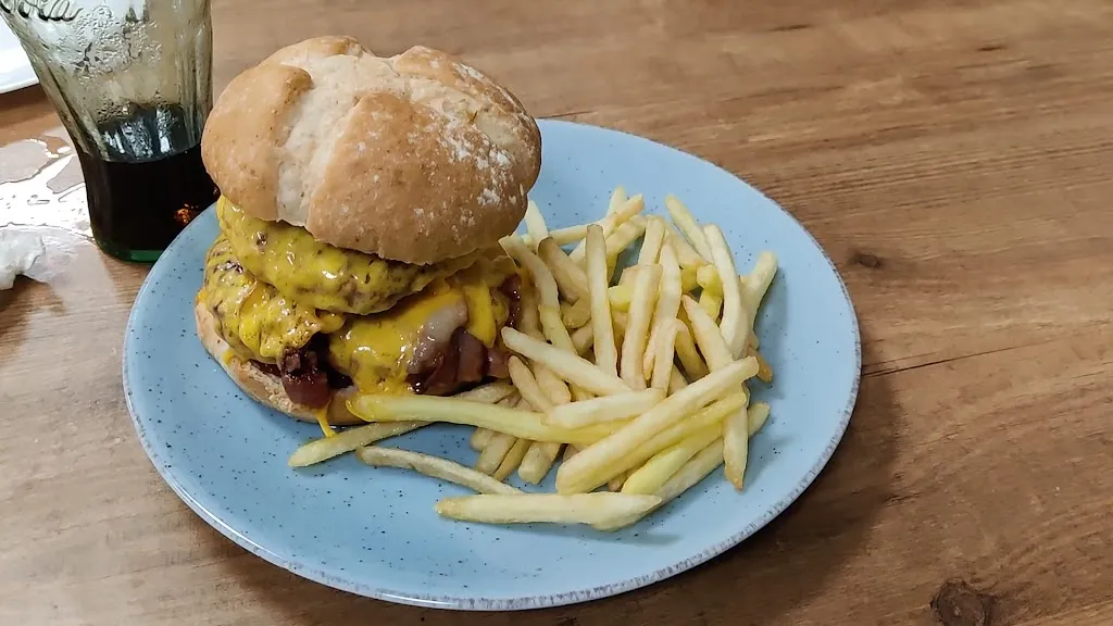 Pizzería Yellow Pizzas_Escarabajosa de Cabezas_slider_image_2