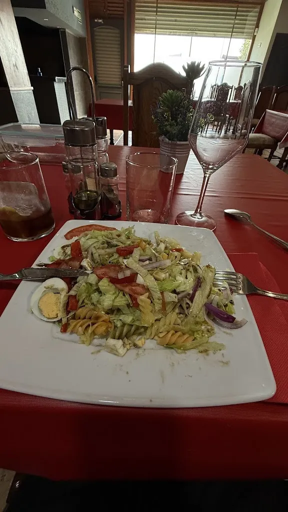 Fernanda Torres_Restaurante La Vega_Cuéllar_review