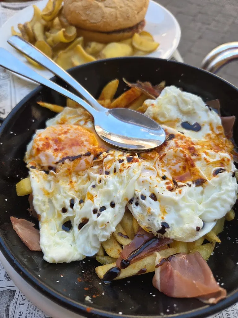 Nicolas DOULIEZ_Pizzeria Y Hamburguesería Las Aldabas_Cuéllar_review