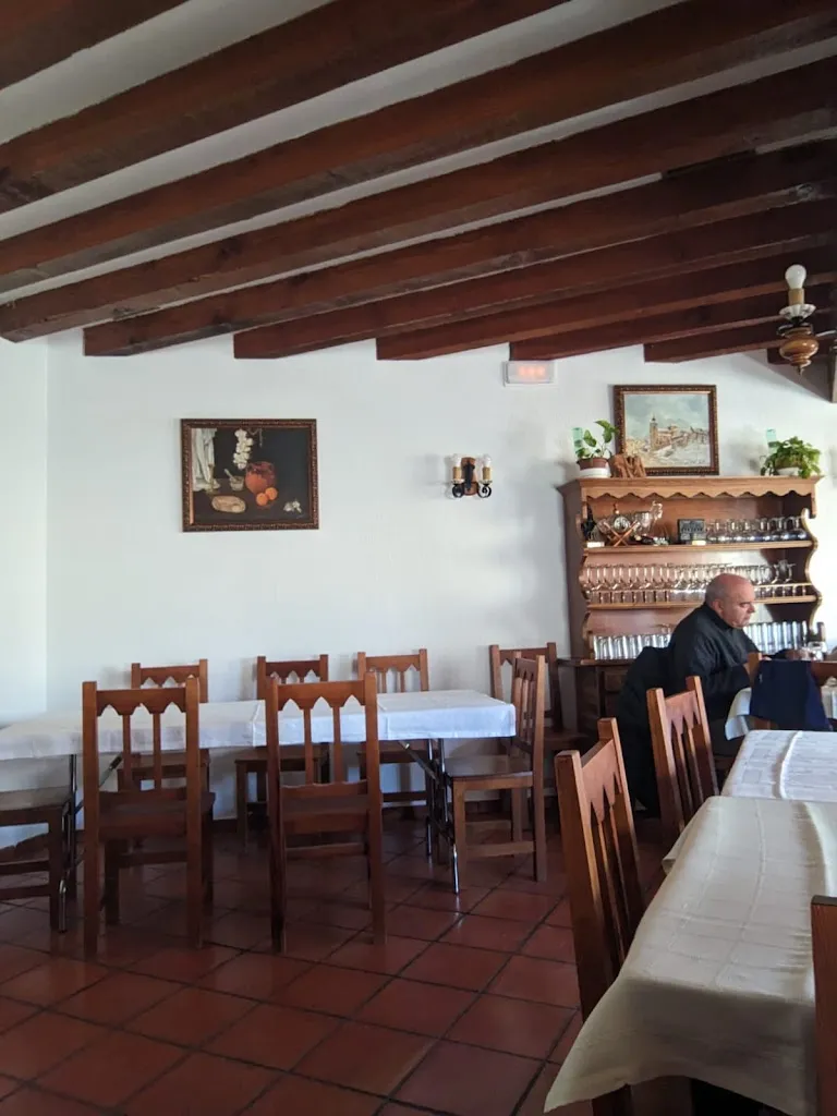 Juan Mones_Restaurante Las Cubas_Fresno de Cantespino_review