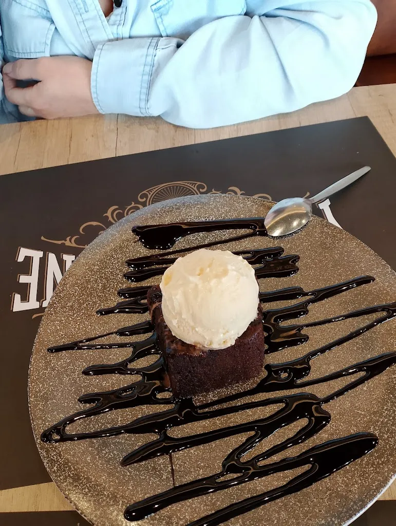 Menu_Yellowstone Sports Food & Drinks_Fresno de la Fuente_image_6