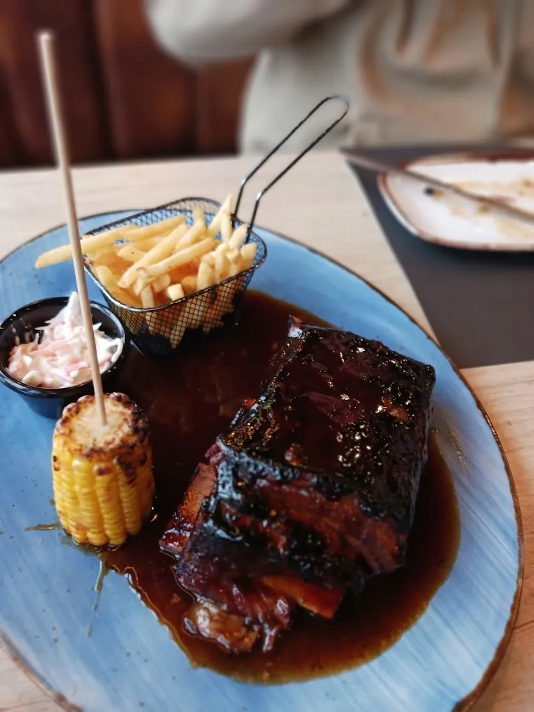 Menu_Yellowstone Sports Food & Drinks_Fresno de la Fuente_image_8