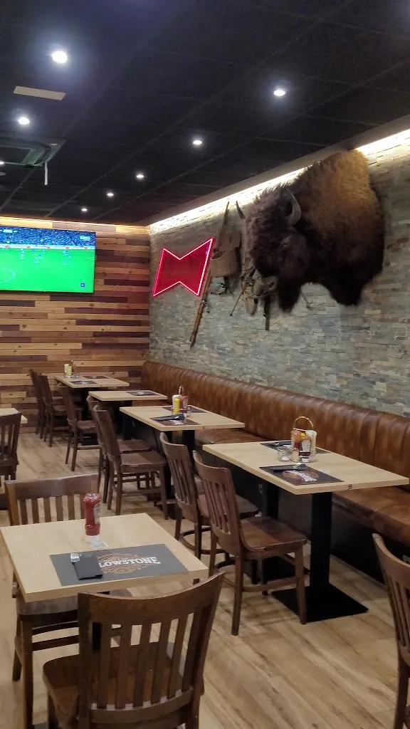 Yellowstone Sports Food & Drinks_Fresno de la Fuente_slider_image_2