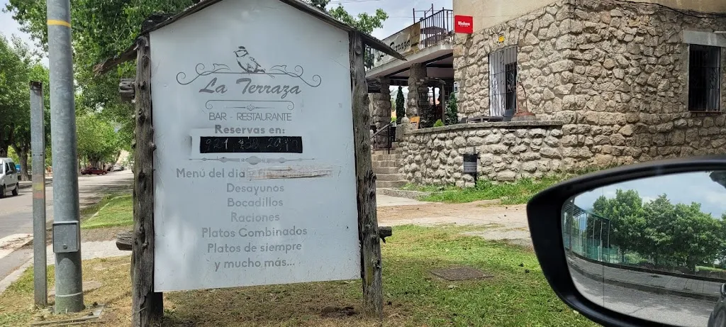 Cesar Martin De Bernardo_La Terraza del herrerillo_Espinar El_review