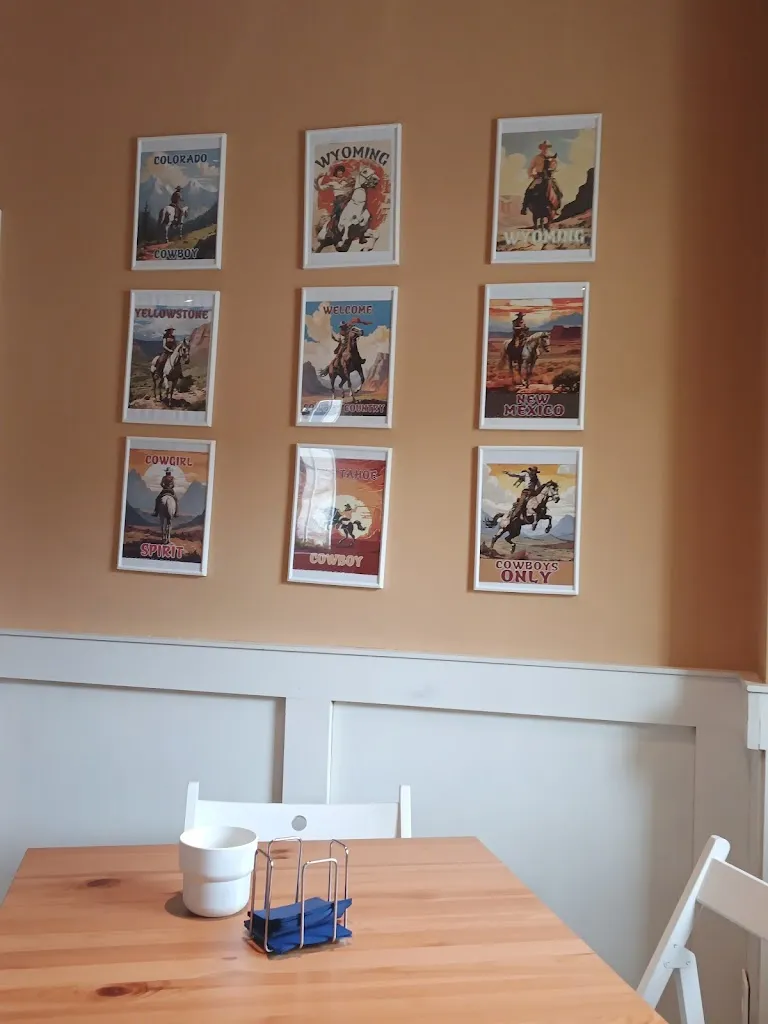 Entertain world_Serrano72_Espinar El_review